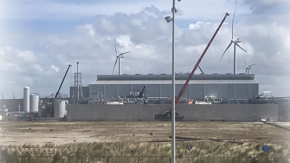 建設中のグリーン水素プロジェクトの施設