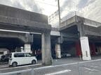 新習志野駅付近に立つ橋脚状の構造物