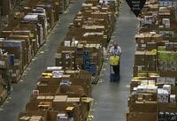 アマゾンがドローン配送の宣伝映像を公開 サービスの開始時期は未定