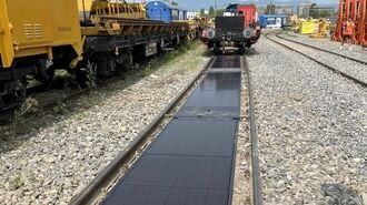 線路で｢太陽光発電｣､日本の鉄道に導入できる？