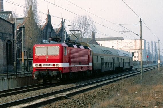 DR 2階建て客車 143形