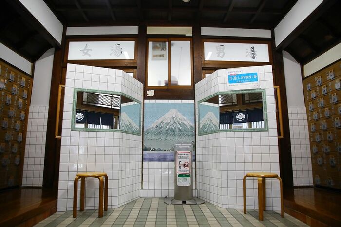 入口正面に富士山