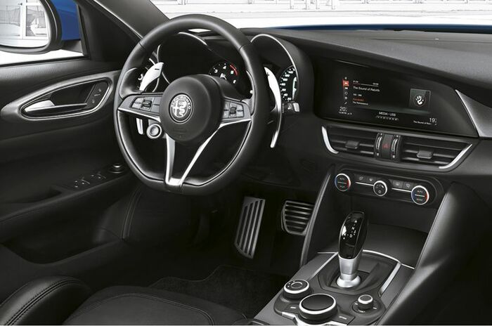 アルファ ロメオ ジュリア ヴェローチェ｜Alfa Romeo Giulia Veloce