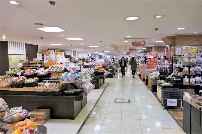 地下1階は松屋の食料品売り場
