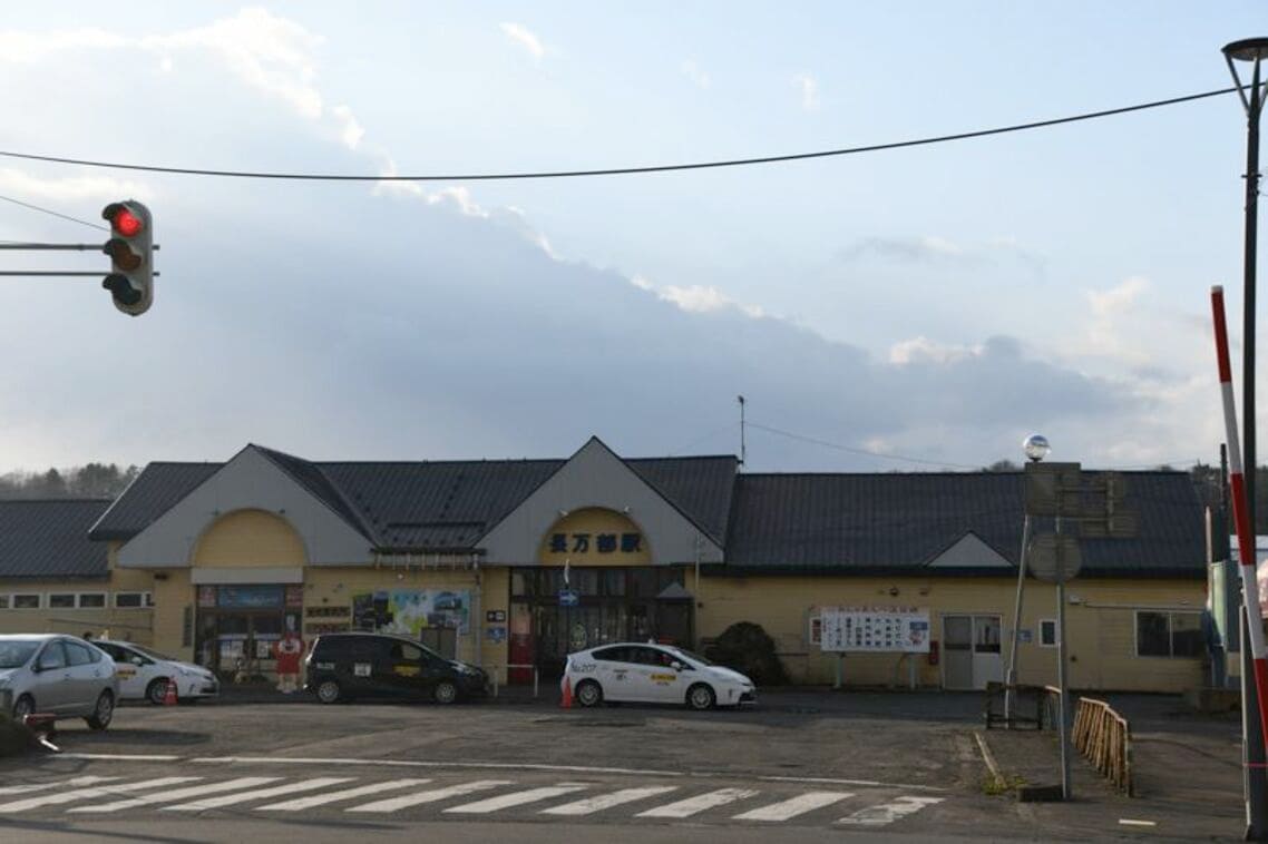 長万部駅。将来は新幹線が停車する