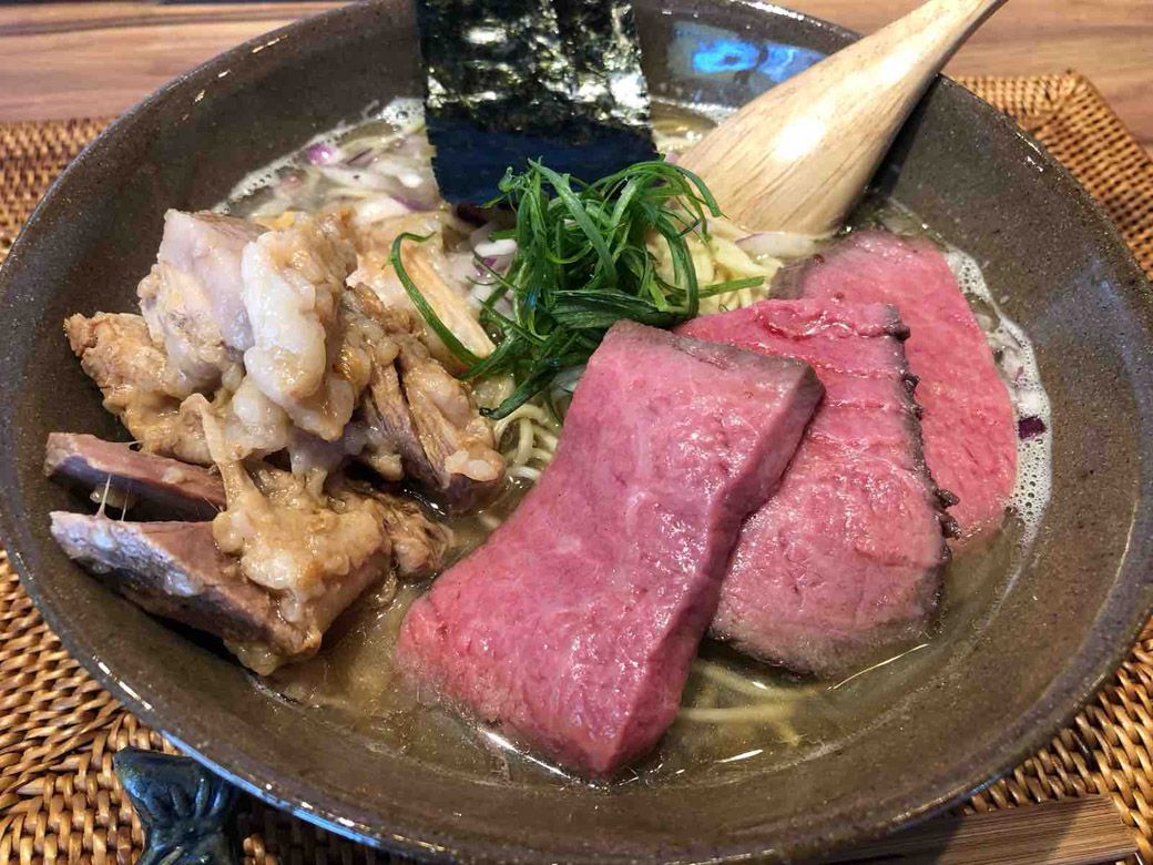 「Dad's Ramen 夢にでてきた中華そば」の一杯（写真：筆者撮影）