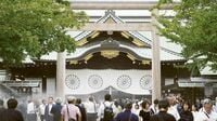 天皇参拝を拒否された靖国､大きく変容する存在理由 天皇の参拝は1975年の昭和天皇が最後