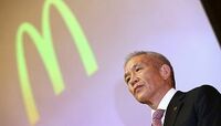 マクドナルド・原田社長、神話の終焉か 7期ぶり営業減益で問われる真価