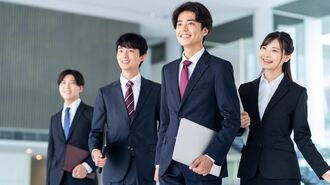 ｢路上で名刺交換｣｢社訓絶叫｣ブラック研修の今昔