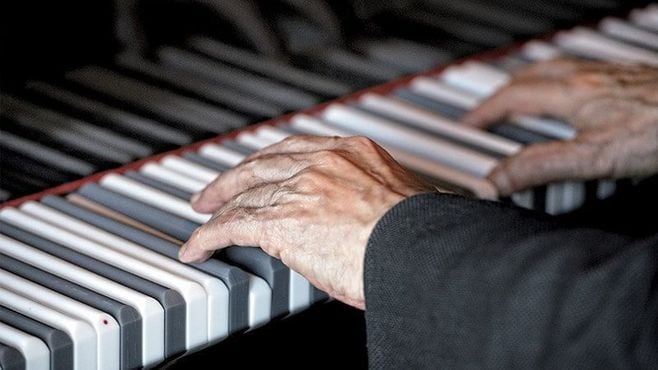 1億円のピアノに載る次世代鍵盤と究極の音