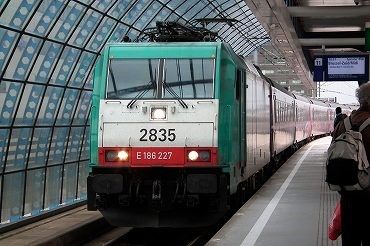 国際列車「フィーラ」車内で筆者はバックパックを盗まれた