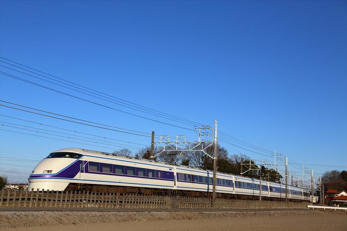 東京スカイツリーをイメージした「雅」塗装のスペーシア