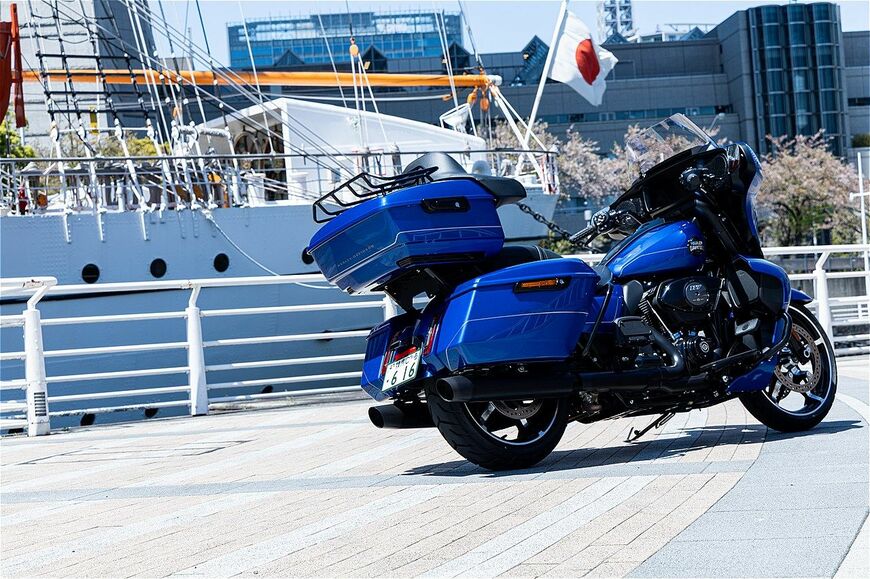 ハーレーダビッドソン「ストリートグライドウルトラ」（写真：三木 宏章）