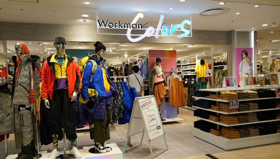 最新業態「ワークマンカラーズ」は東京・銀座の一等地に1号店を出店した(記者撮影)