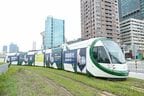 台湾の高雄を走る架線なしトラムはスペイン製