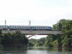東武鬼怒川線を走る水色のスペーシア