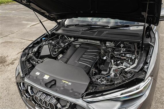 Q5 TDI quattro 150kW advancedに搭載されている2.0L直列4 気筒直噴ディーゼルターボTDIエンジン