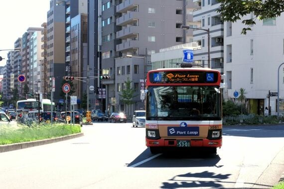 ポートループ代替運行の一般車両