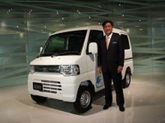 三菱自動車が初の商用ＥＶ発売、日産やスズキへのＯＥＭ供給で充電インフラ整備も狙う