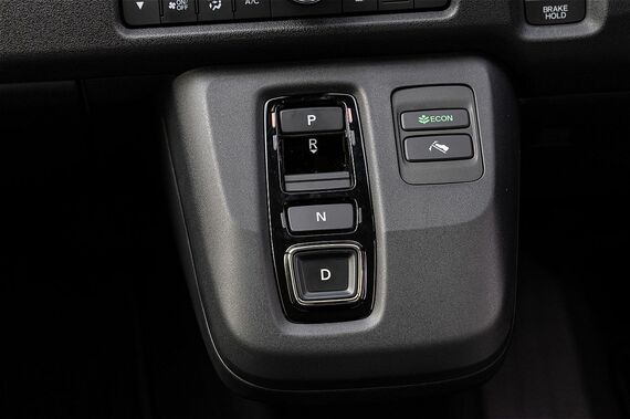 N-ONE e:のシフトボタンまわり