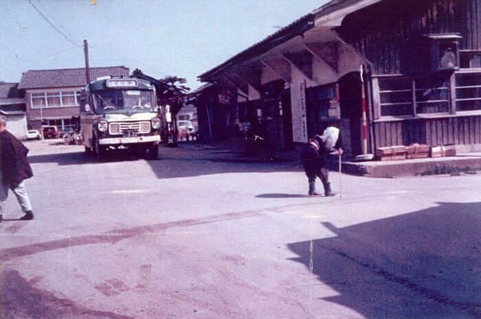 鯖浦線の織田駅