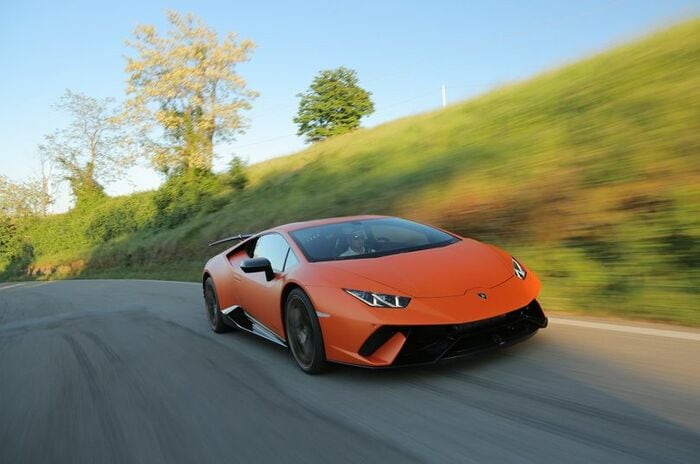 ランボルギーニ ウラカン ペルフォルマンテ｜Lamborghini Huracan Performante