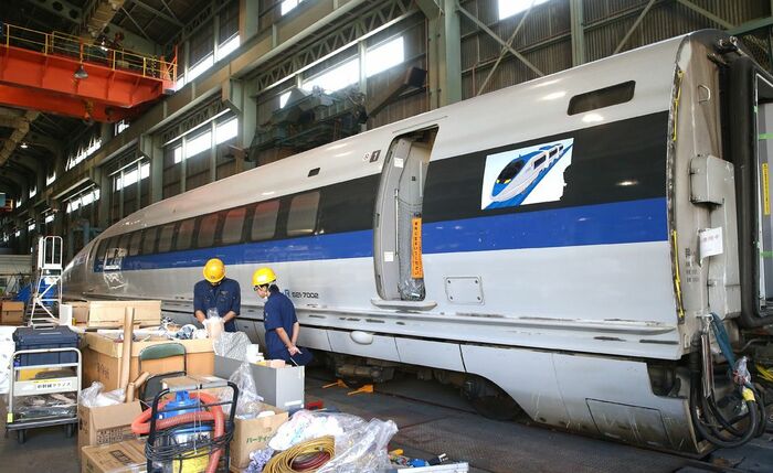 エヴァ新幹線は8月までプラレールカーだった