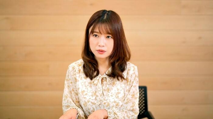 インタビュー時の西澤由夏アナ