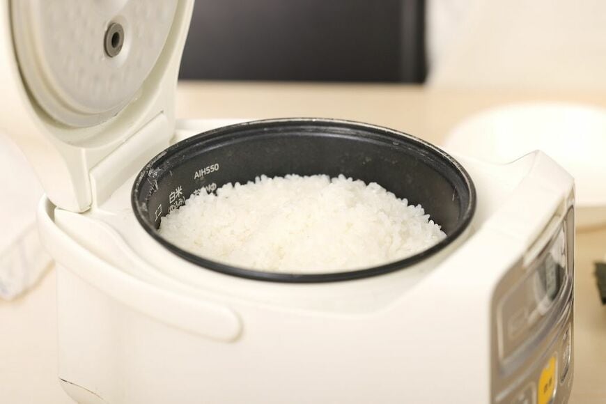 神谷さんとともに全国を“旅する”炊飯器（写真：尾形文繁）