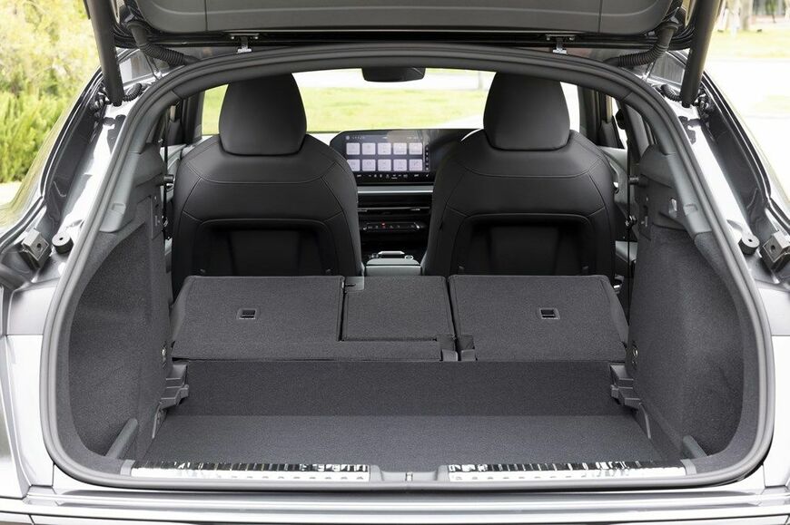 3代目にフルモデルチェンジしたアウディの新型「Q3 Sportback」（写真：アウディ ジャパン）