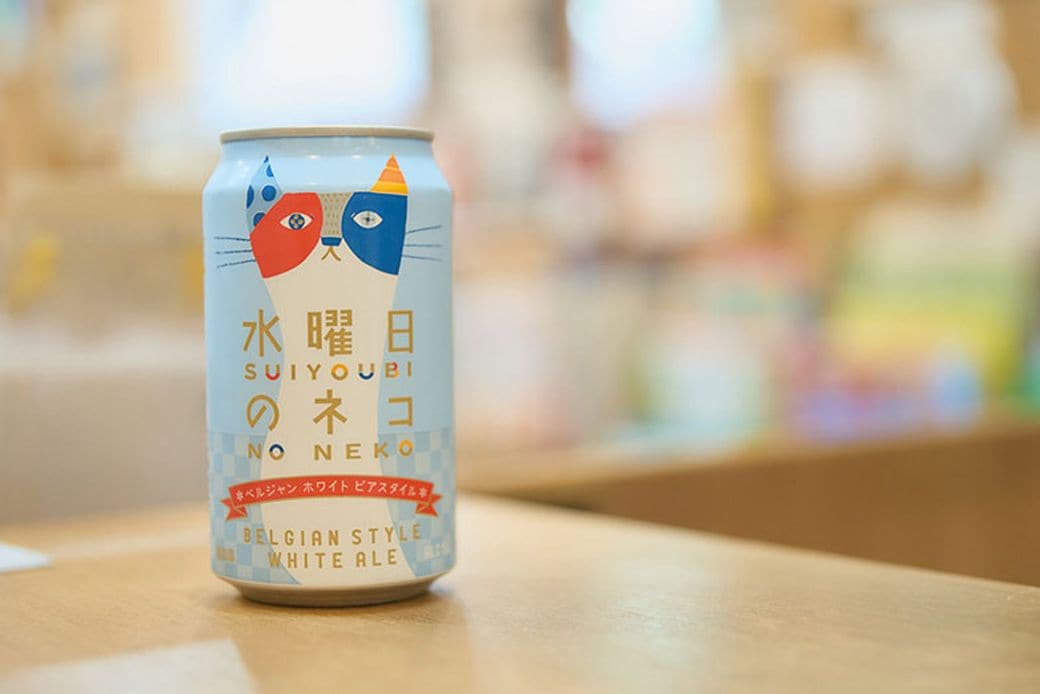 提供するビールももちろん猫モチーフのもの（写真撮影：小原聡太）
