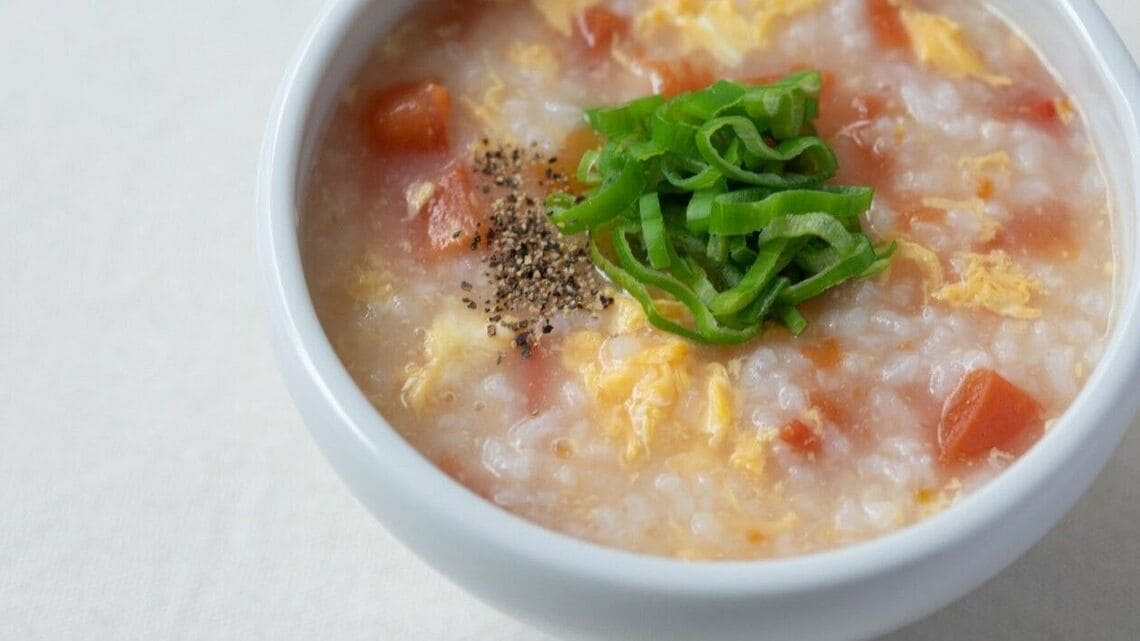 「トマたま中華粥」