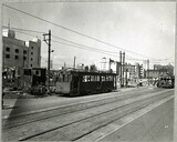 終戦直後の市電の残骸（所蔵：米国国立公文書館　写真提供：横浜市史資料室）