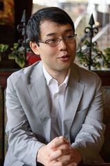 辻田真佐憲（つじた まさのり）／作家、近現代研究者。慶應義塾大学文学部卒業。政治と文化芸術の関係を主なテーマに、著述、調査、評論多数。著書に『文部省の研究』（文春新書）、『日本の軍歌』（幻冬舎新書）、『古関裕而の昭和史』（文春新書）などがある（撮影：今祥雄）