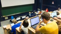 講義中の｢パソコン｣が学習効率を下げるワケ 紙とペンのほうが効率アップという結果も