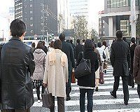 【産業天気図・人材サービス】派遣法改正問題と不況の長期化が挟撃、終始「曇り」の厳しい展望