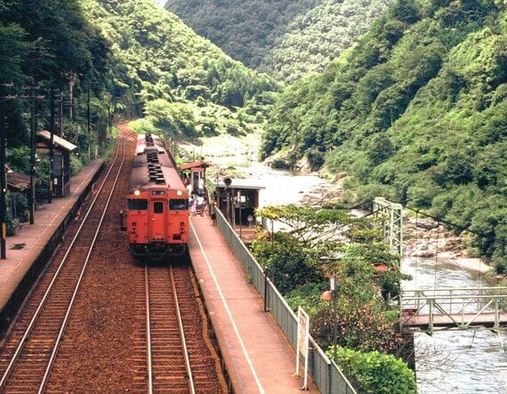 山陰本線保津峡 旧線 キハ40