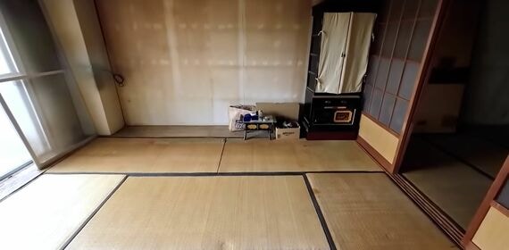 モノ屋敷