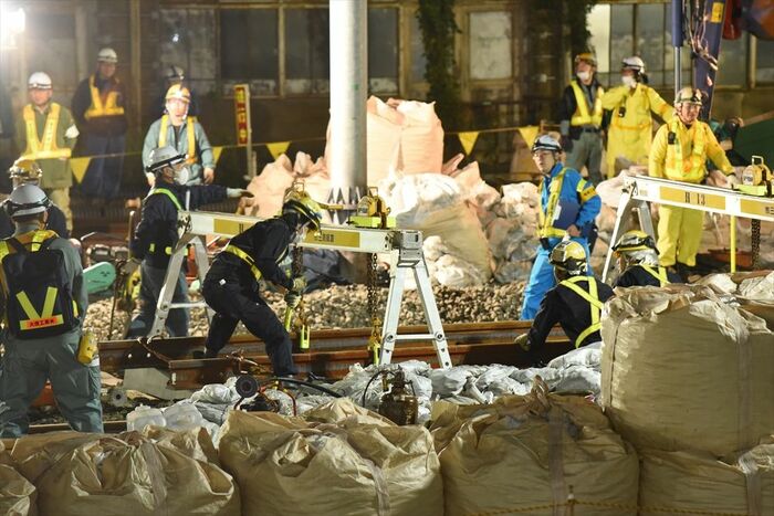 線路の移動は基本的に人力で行う