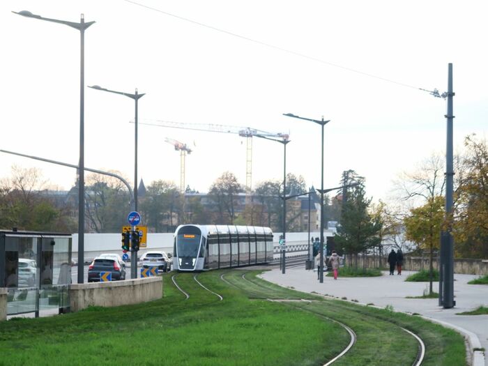 トラムの架線レス区間