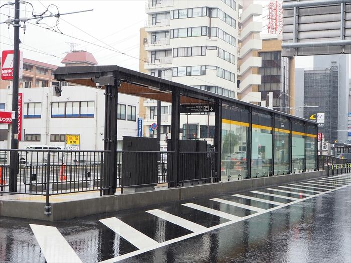 道路上に設置された停留場