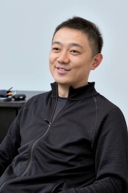 佐渡島庸平（さどしま ようへい）／株式会社コルク代表取締役社長 編集者。2002年に講談社に入社し、『週刊モーニング』編集部に所属。2012年に退社し、クリエイターのエージェント会社・コルクを創業。現在は『宇宙兄弟』『インベスターZ』『マチネの終わりに』などを担当（撮影：梅谷秀司）