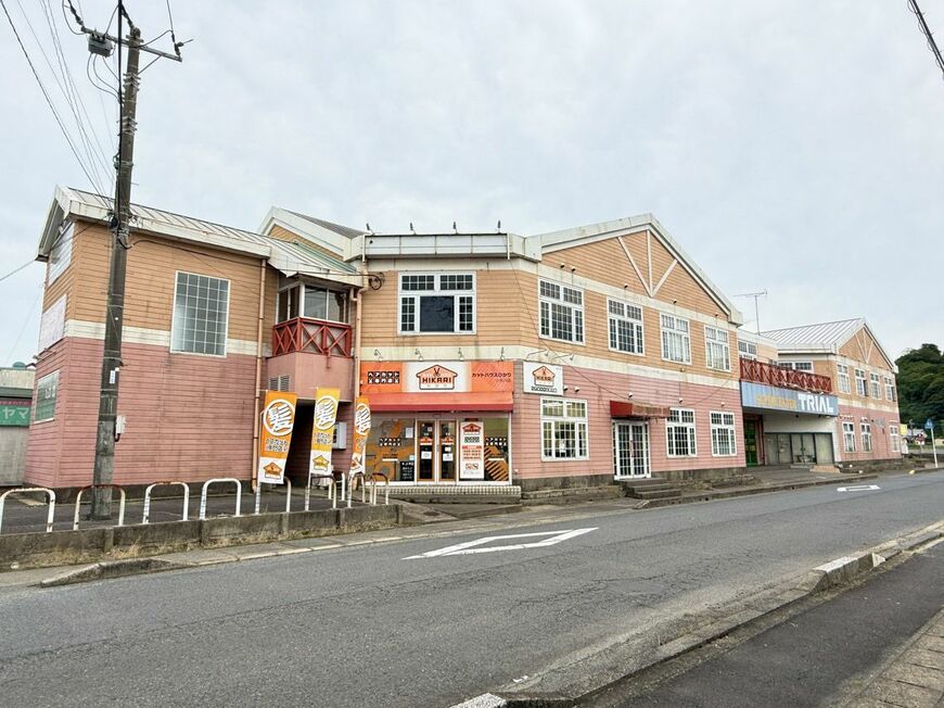 「小見川アピオ」の外観は海外風で個性的（写真：筆者撮影）