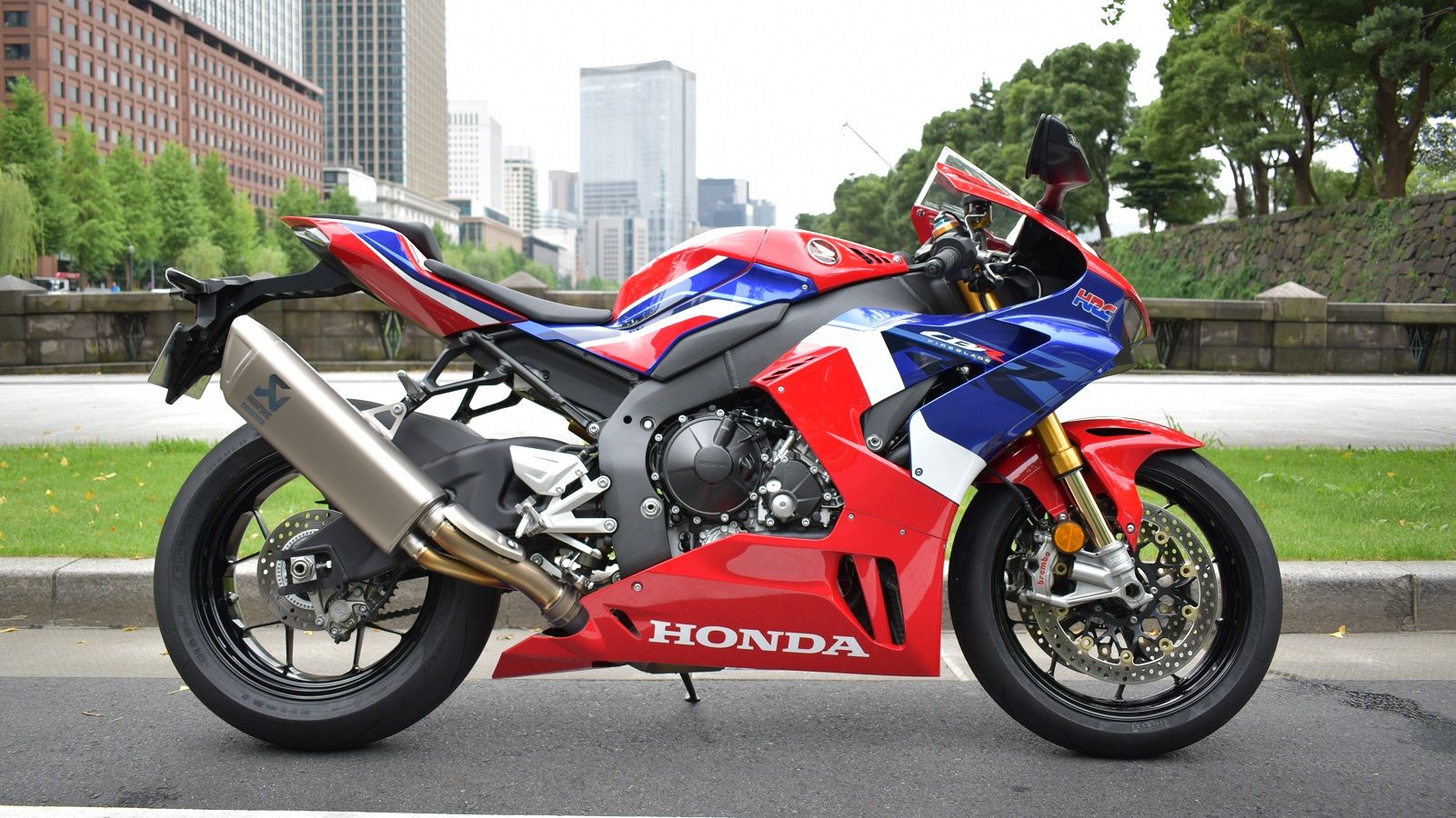 ホンダの 最新スーパーバイク 正統進化の凄み 2輪車 東洋経済オンライン 社会をよくする経済ニュース