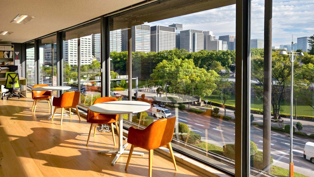 地下に巨大な異空間がある｢生きた名建築｣の真相 | 渋イイオフィス探訪 | 東洋経済オンライン