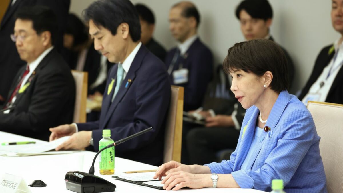 A4判324枚を徹夜で読み込む高市首相､｢0～3時間睡眠｣の先にある｢イケイケドンドン｣財政の危うさ | 政治・経済・投資 | 東洋経済オンライン