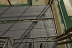 足場のズレは落下のもと。気付かず踏み抜くと……