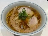 ラー博で提供される水鶏系醤油ラーメン「地鶏醤油」（筆者撮影）