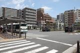 新小岩駅の北口から北東へ少し離れた場所にあるロータリー（東北広場）。専用道方式の場合はここを発着点にする（筆者撮影）