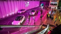 ラスベガスに見る､テスラ無人タクシーの実現性 地下に広がるLVCCループとロボタクシーの未来